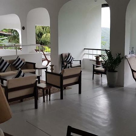 Regent Lodge Hotel & Villa Kandy Exterior photo