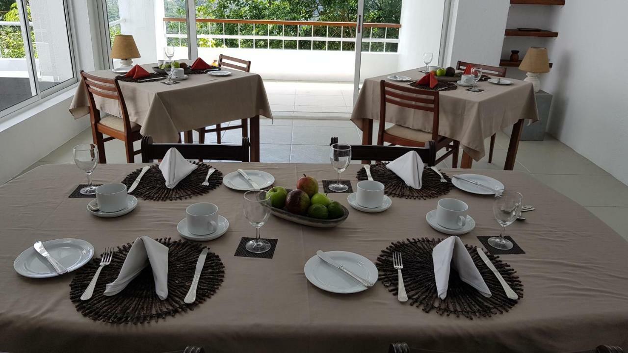 Regent Lodge Hotel & Villa Kandy Exterior photo