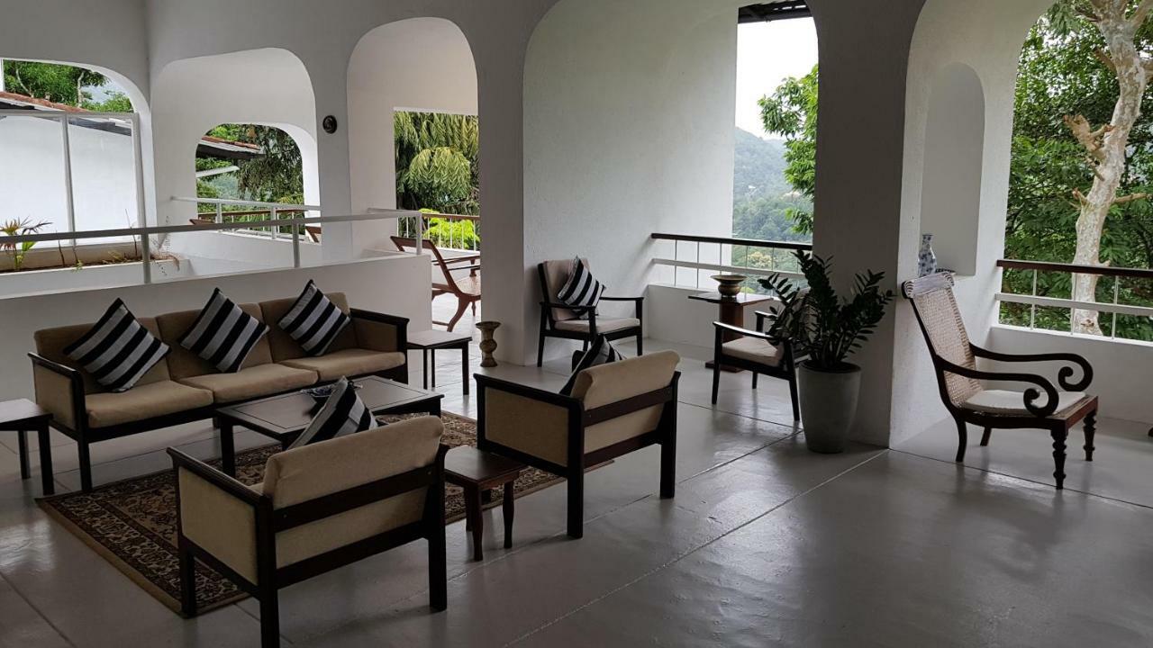 Regent Lodge Hotel & Villa Kandy Exterior photo